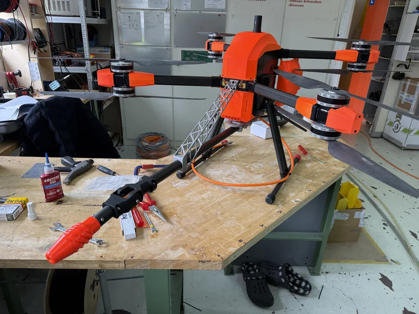 SwissDroneServices_1.47772563.webp